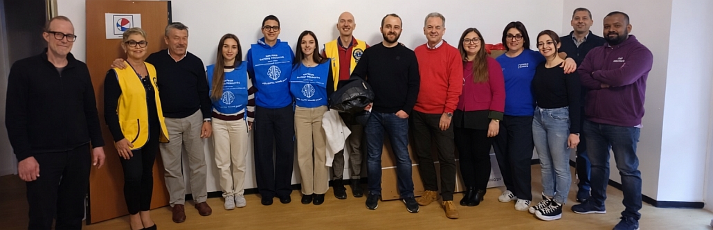 Lions e Leo Club Savona Torretta donano un ping pong professionale a PAL5 rd1