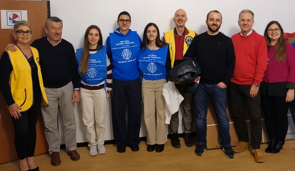Lions e Leo Club Savona Torretta donano un ping pong professionale a PAL5 rd3