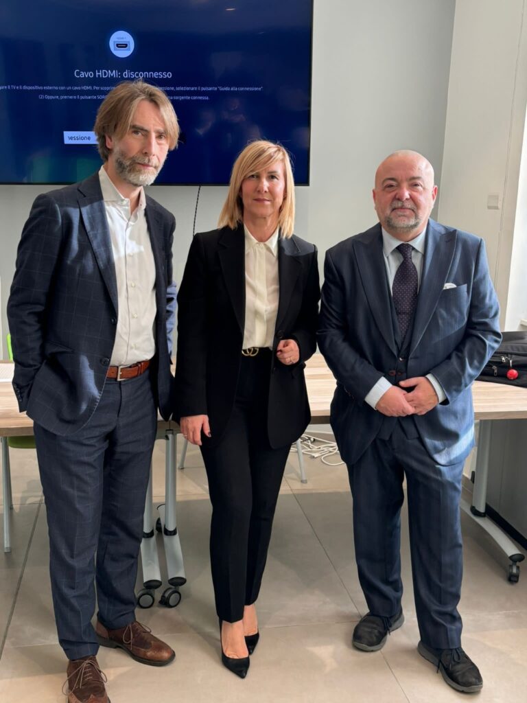 Nella foto da sinistra a destra Massimo Segalerba, Valeria Ricci e Fabio Becchi