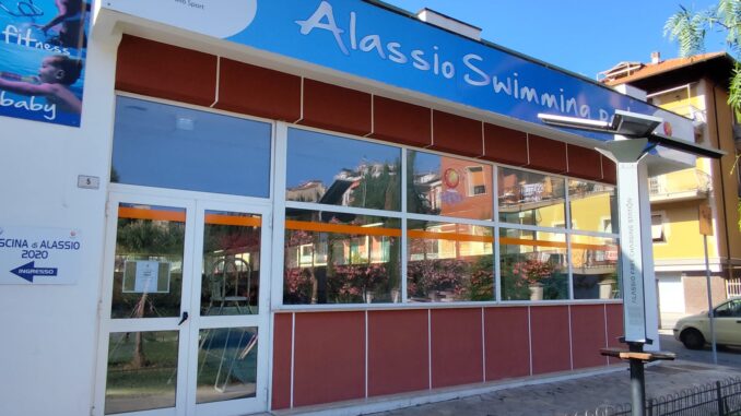 Esterno della Piscina Comunale di Alassio