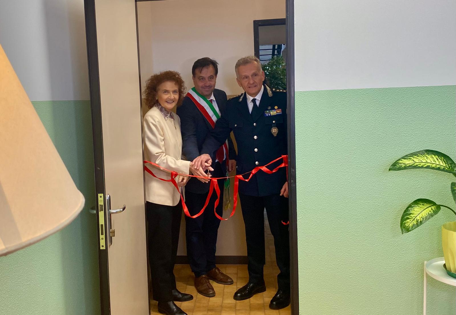 inaugurata a Savona Una stanza tutta per sé al Comando della Polizia Locale