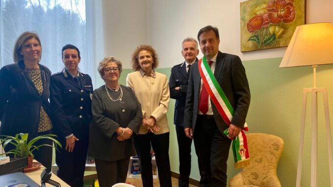 inaugurata a Savona Una stanza tutta per sé al Comando della Polizia Locale