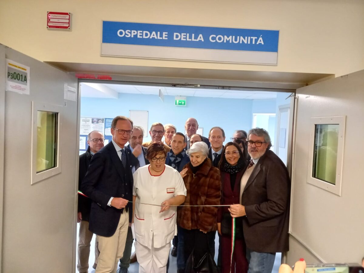 Albenga inaugura il nuovo Ospedale della Comunità: il taglio del nastro