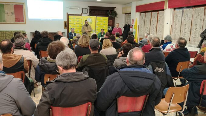 Sala partecipanti Coldiretti Liguria durante incontro a Cairo Montenotte sulla nuova legge montagna