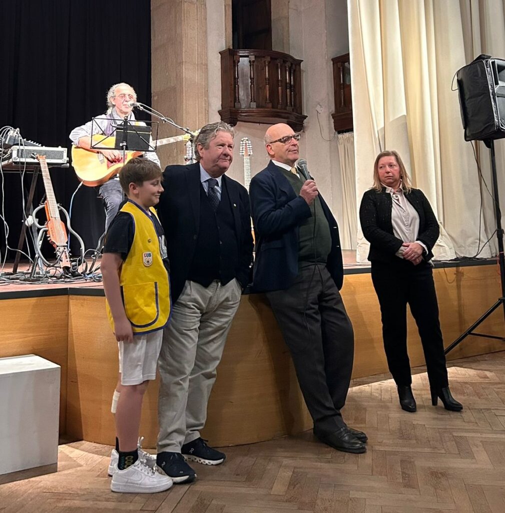 Concerto benefico ex chiesa Anglicana _in foto il presidente del Lions Club Baia del Sole Maurizio Cova e la presidente della Fidapa Alassio Maria Teresa Parrelli (1)