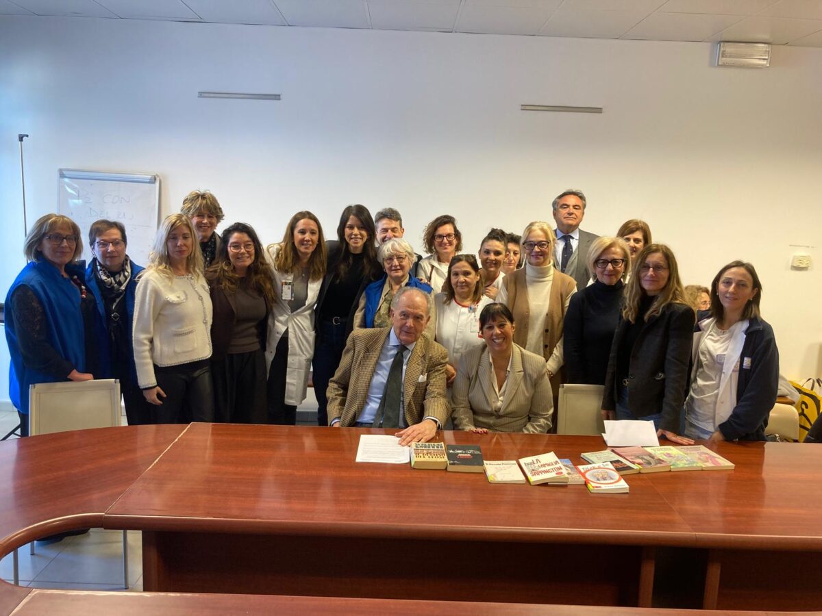 Gruppo con volontar