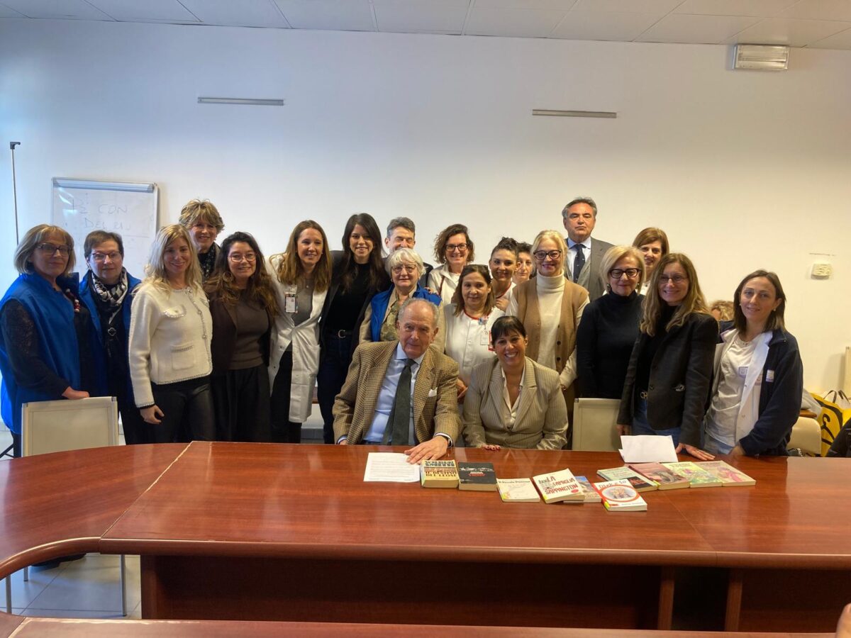 Gruppo con volontari