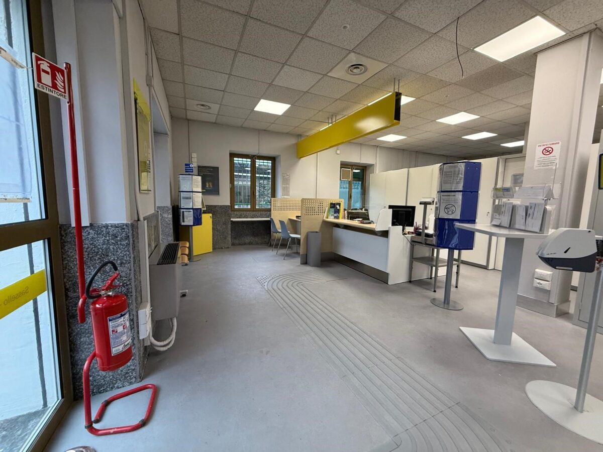 Interno dell'Ufficio postale di Sassello
