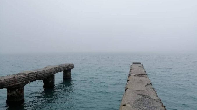 Calcolando le distanze parallele dell'orizzonte dal mare