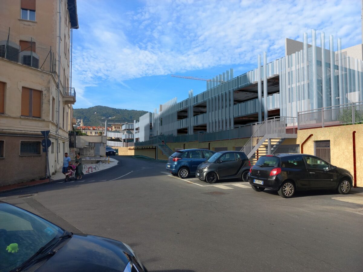 Alassio Rendering del progetto nuovo parcheggio pluripiano presso La Piccola