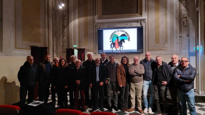 Foto di gruppo Riunione protocollo intesa cammino san Martino, nella sala Auditorium San Carlo di Albenga
