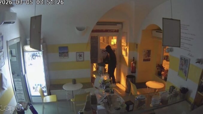 Alassio, furto alla gelateria Perlecó