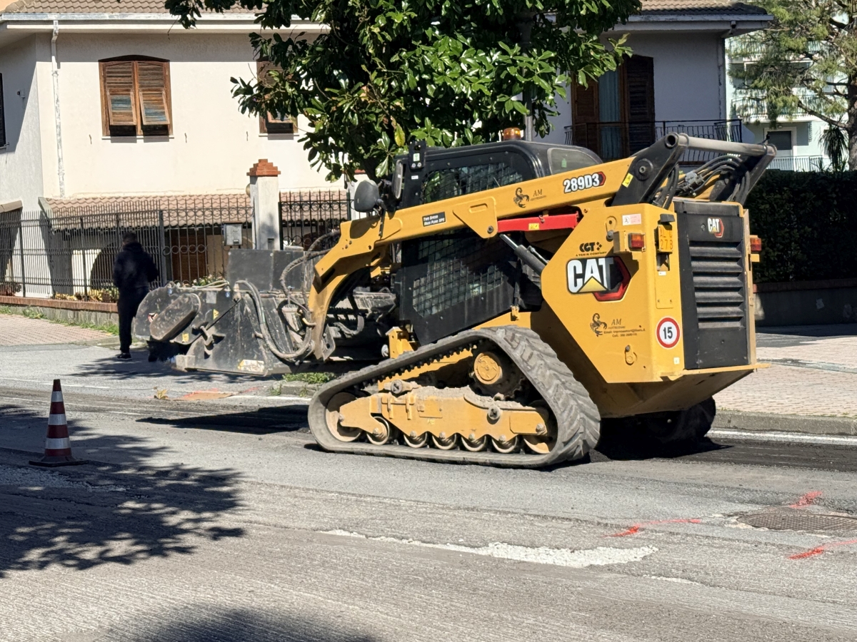 Asfaltature Albenga lavori Vadino in Via Piave
