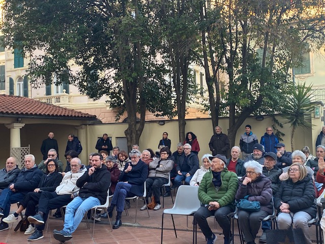 Chiostro Ester Siccardi Incontro Albenga fronte del No al referendum: pubblico