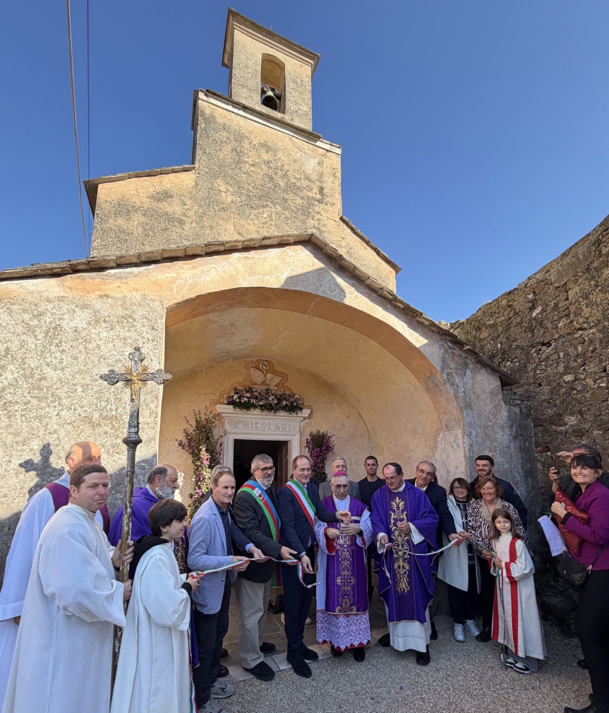 Oratorio di San Nicolò e Sebastiano a Borgo Castello Andora