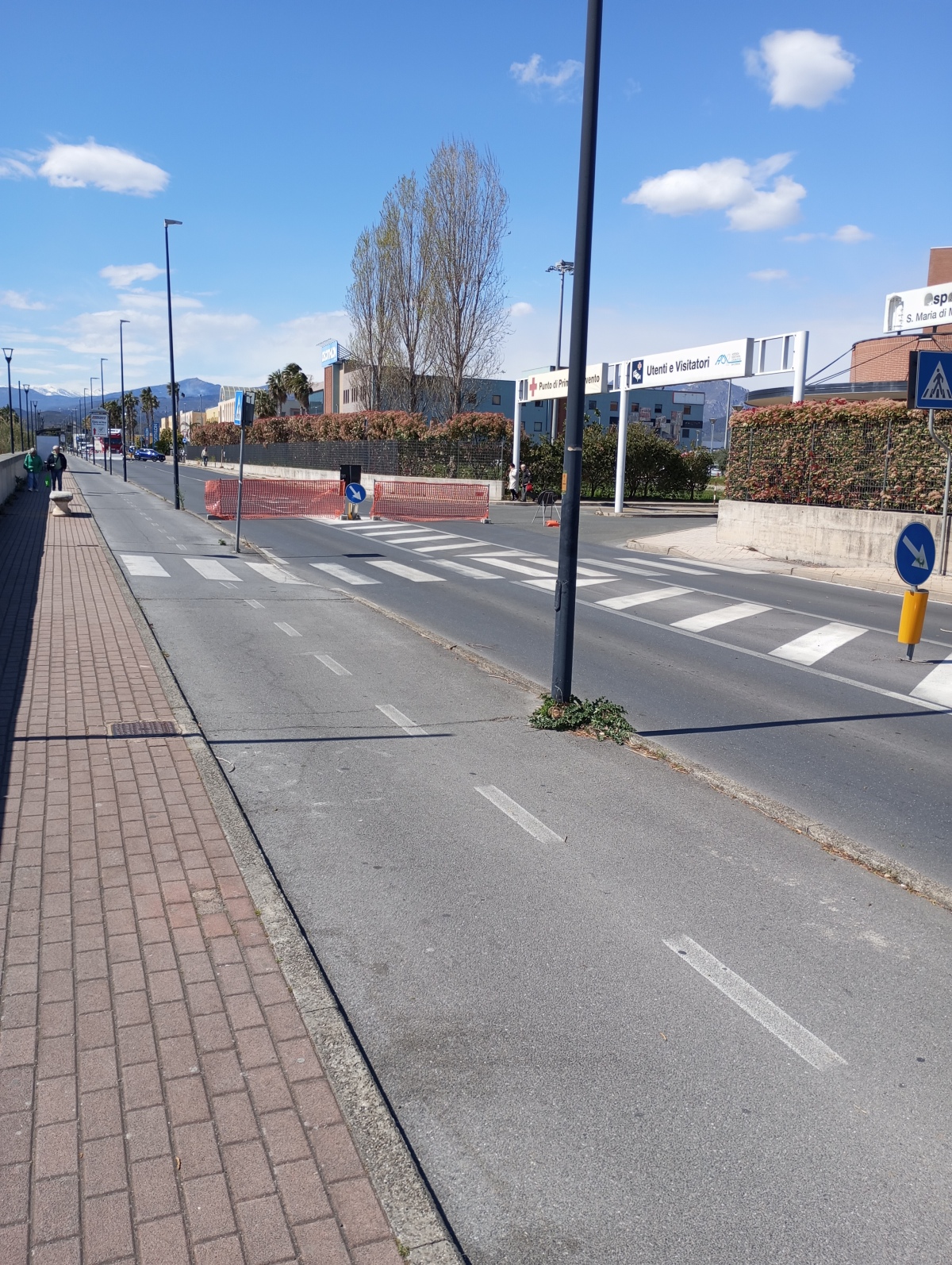 l'atra parte della strada chiusa