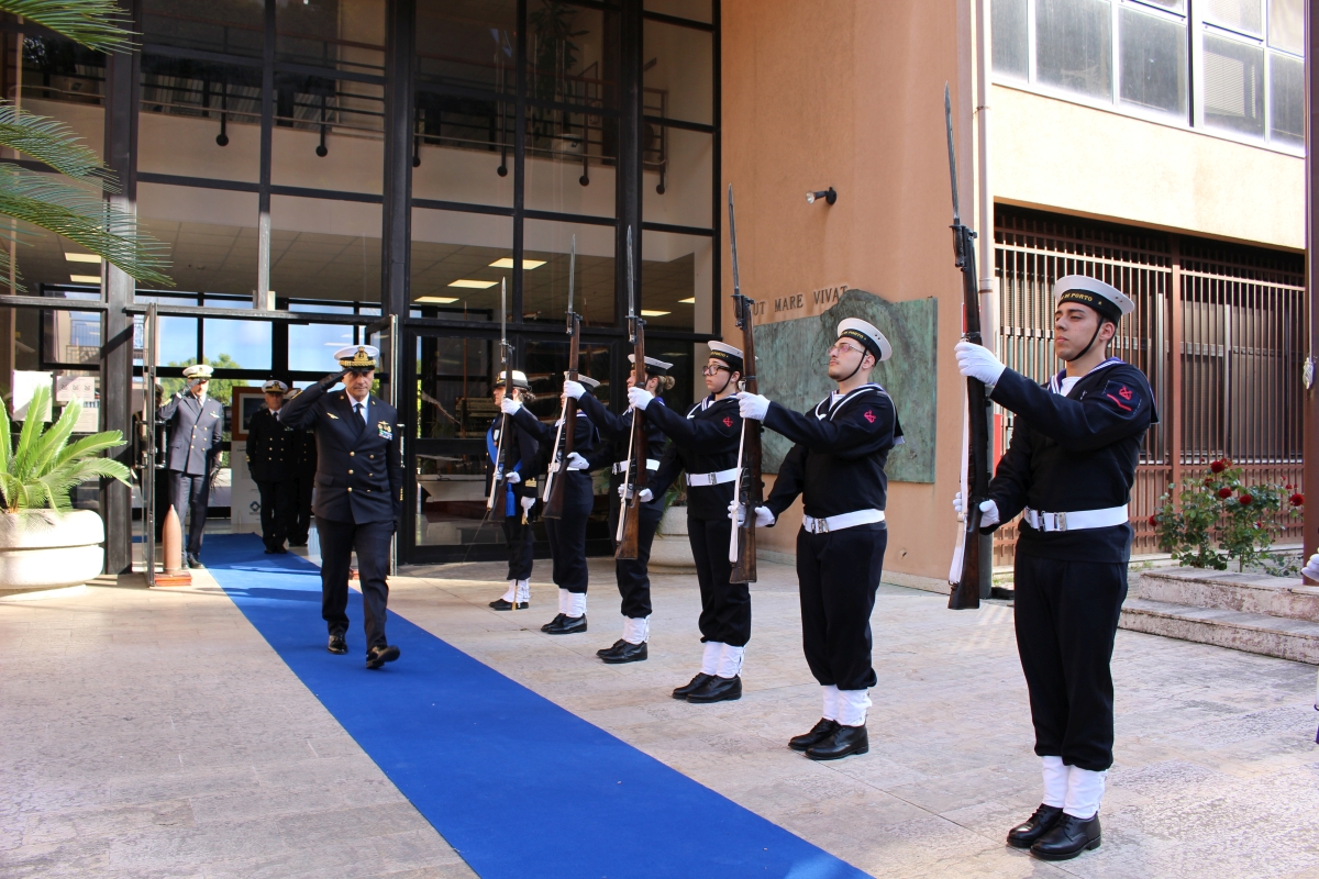Il saluto sulla passerella