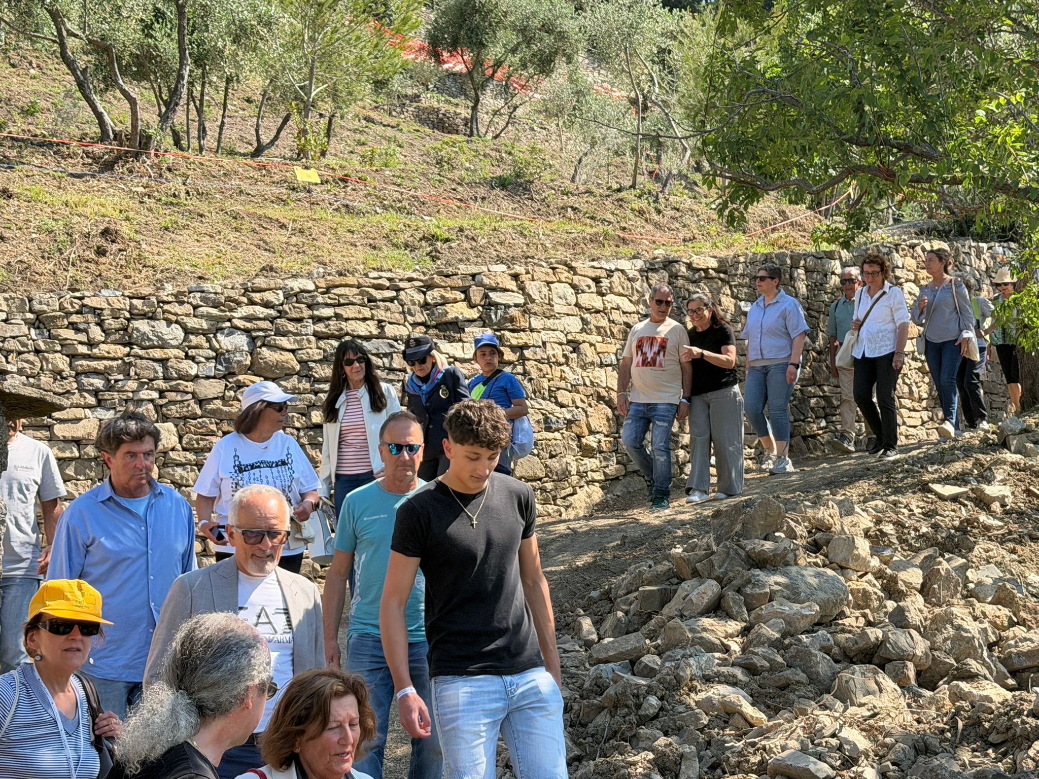 Momenti Merenda oliveta a Borgo Castello – Andora. In cammino sui sentieri