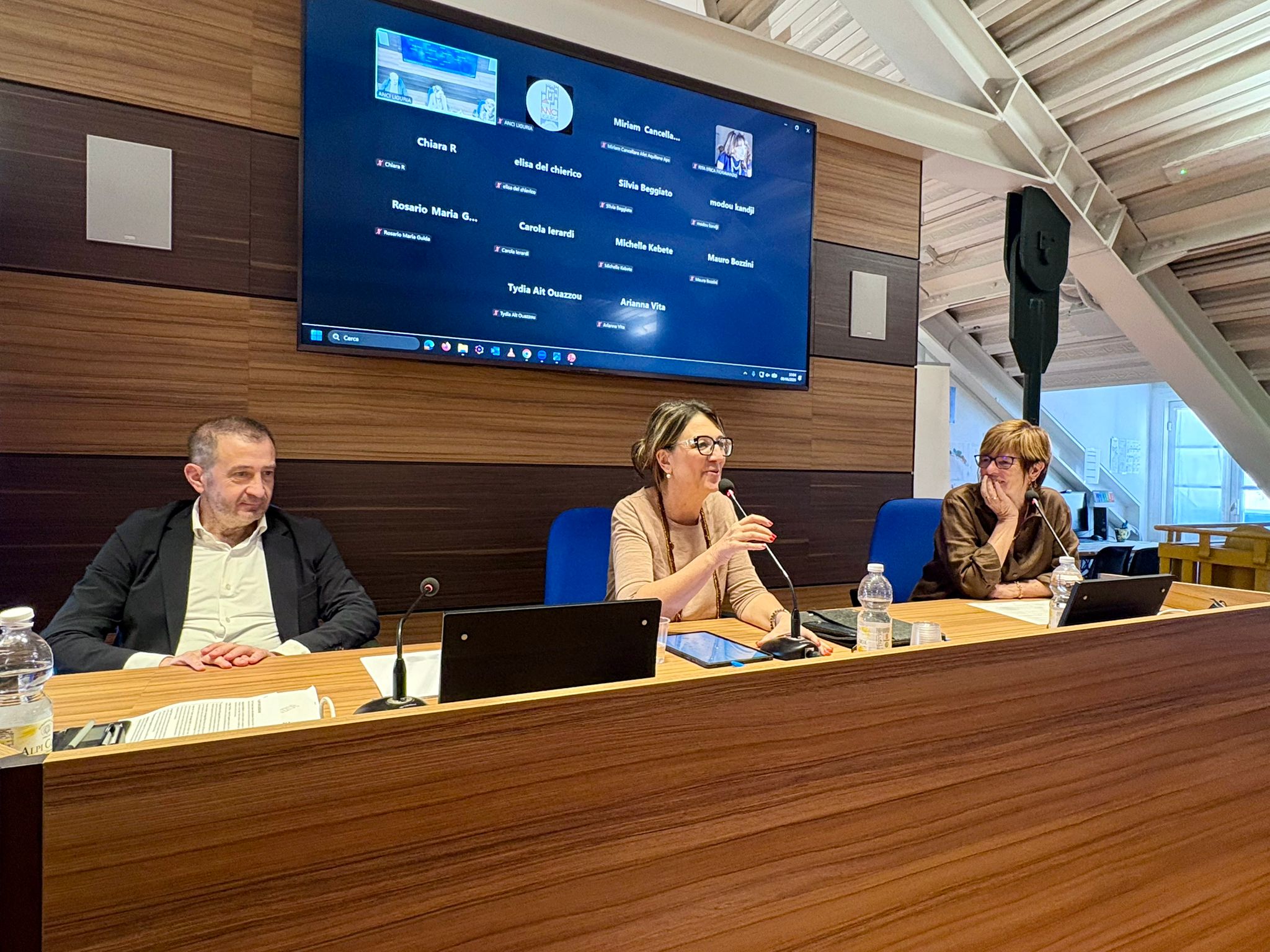 I relatori all'evento di formazione e disseminazione del progetto FAMI "Nuove prospettive: il modello Genova tra interazione e cura"