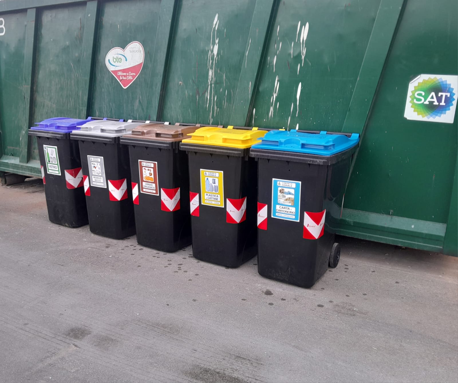 Nuovi cassonetti rifiuti Ceriale