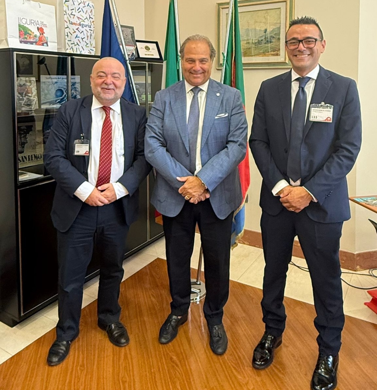 Nella foto: il presidente regionale di Fiaip Liguria Fabio Becchi, l'assessore regionale al Turismo Luca Lombardi, Alessio Bellinghieri presidente provinciale FIAIP per il collegio di Imperia e con delega regionale al settore turistico