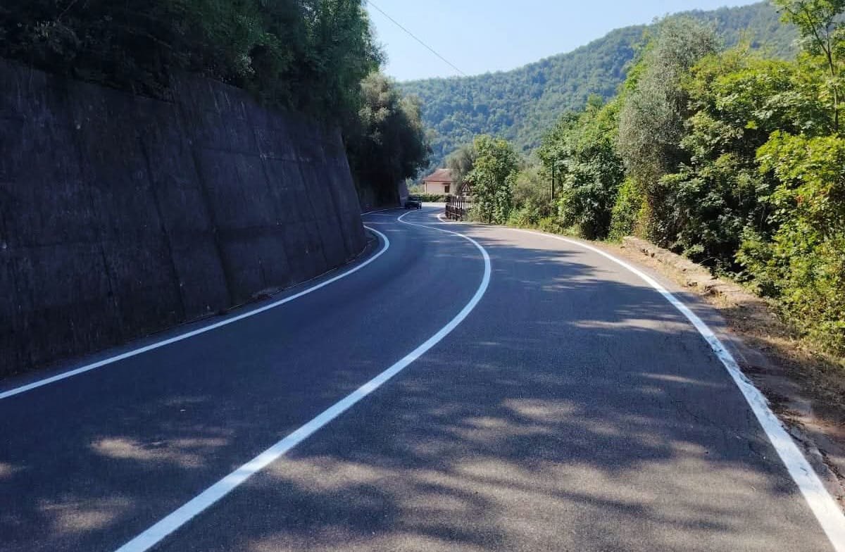 provincia-savona-segnaletica-orizzontale-curva